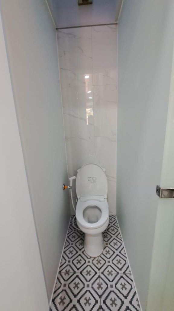 Kamar mandi 2
