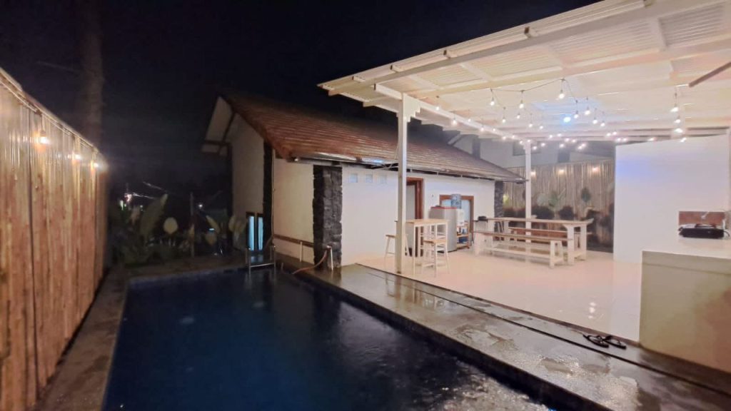 Private pool view dekat