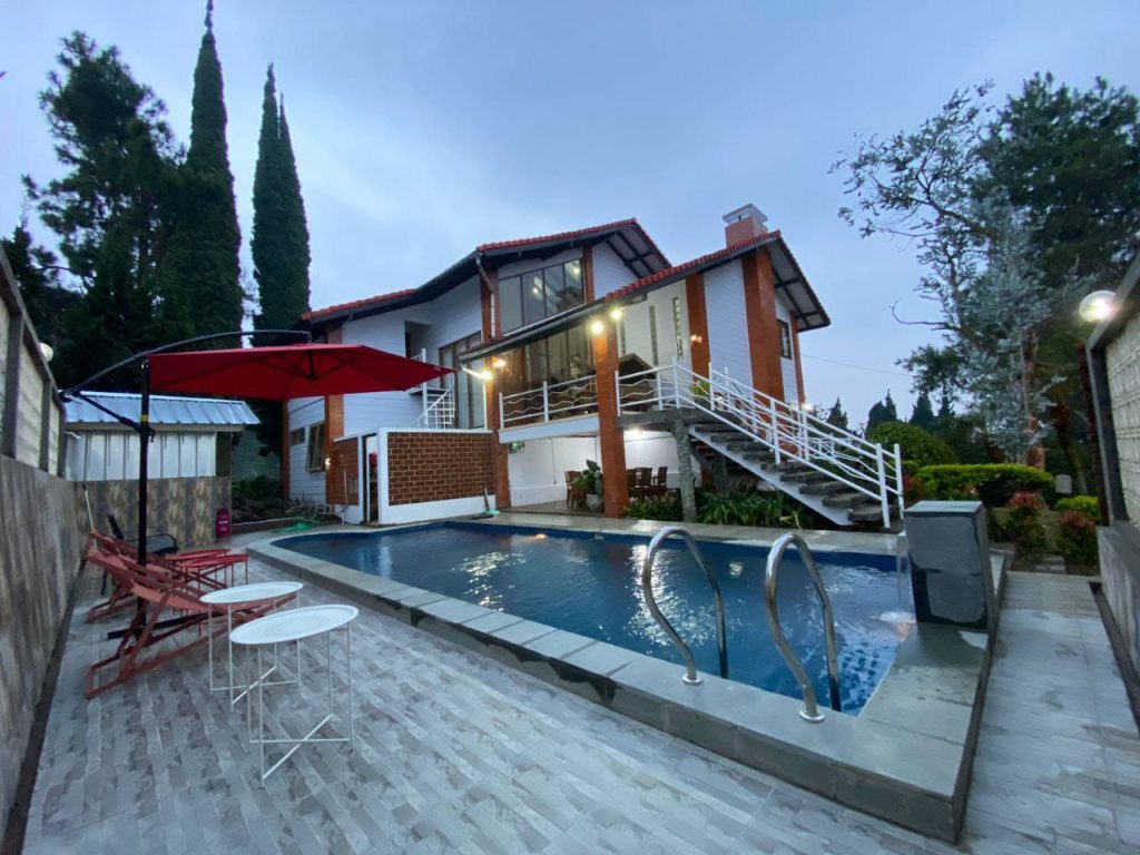 Villa bivaq view samping
